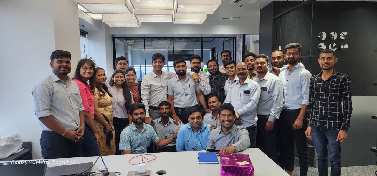 Office & team moment 10